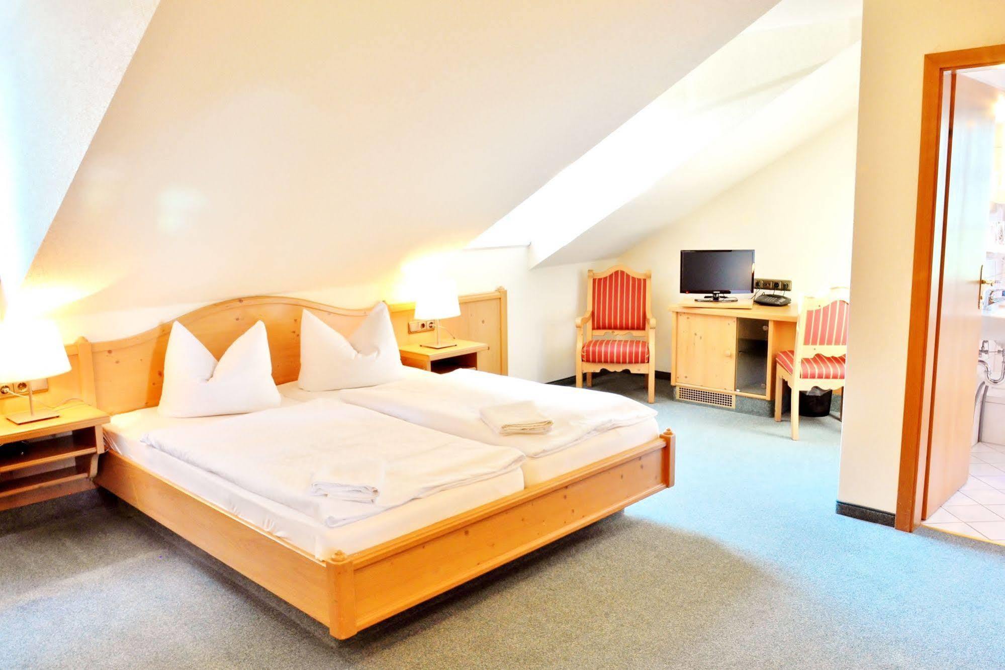 Alttolkewitzer Hof 3* Дрезден